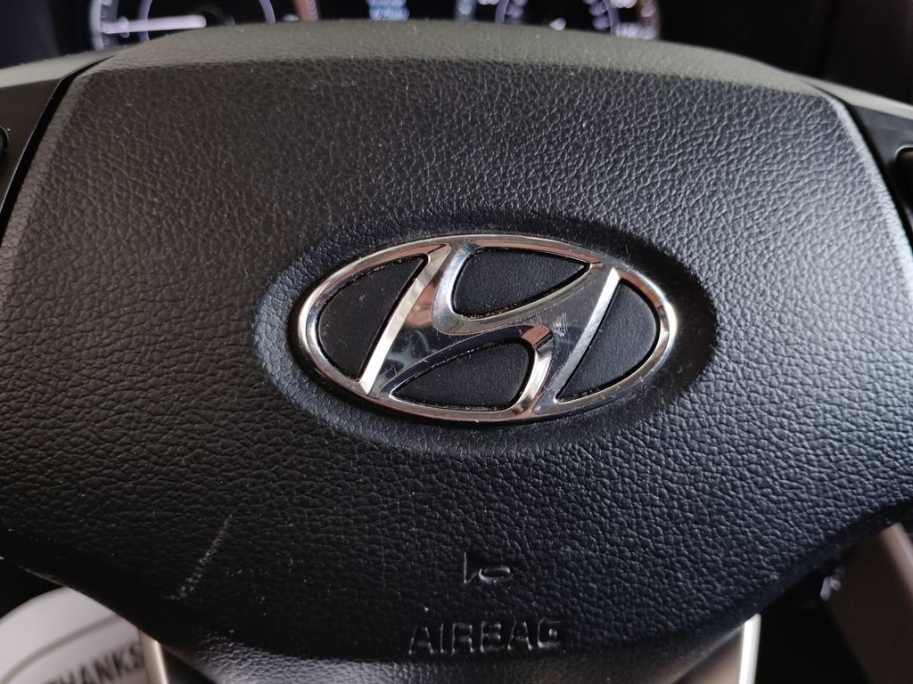 Used 2021 Hyundai Venue SEL FWD image 25