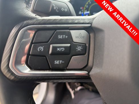 Used 2025 Ford Mustang GT Premium image 11