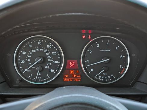 Used 2010 BMW 528i Sedan image 14