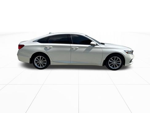 Certified 2022 Honda Accord LX image 10