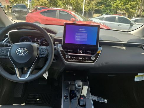 Certified 2026 Toyota Corolla Cross XLE w/ Convenience Package FWD image 17