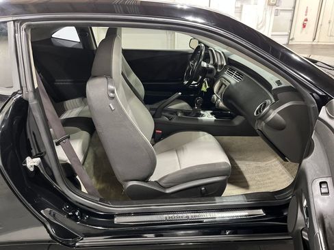Used 2010 Chevrolet Camaro LT image 22