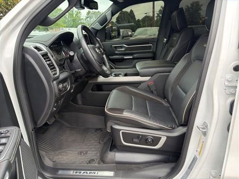 Used 2020 RAM 1500 Laramie w/ Sport Appearance Package AWD/4WD image 17