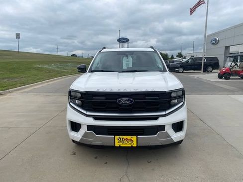New 2026 Ford Expedition Max Platinum w/ Driver's Package AWD/4WD image 7
