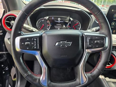 Used 2025 Chevrolet Blazer RS FWD image 31