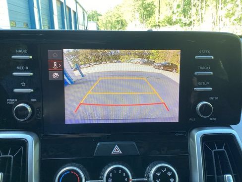 Used 2022 Kia Sorento LX FWD image 60
