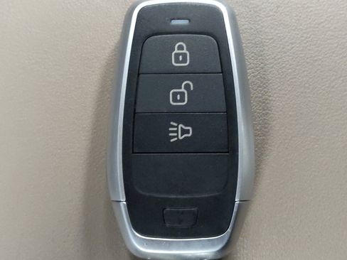 Used 2020 Hyundai Santa Fe SEL w/ Cargo Package FWD image 32