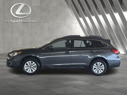 Used 2019 Subaru Outback 2.5i Premium w/ Popular Package #2 AWD/4WD image 1