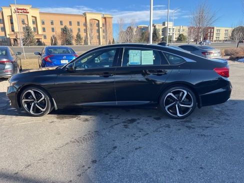 Used 2018 Honda Accord Sport image 8