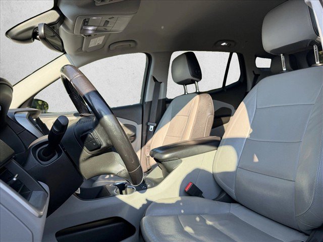 Used 2021 GMC Terrain SLT FWD image 25
