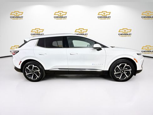 Used 2025 Chevrolet Equinox EV LT w/ Convenience Package FWD image 9