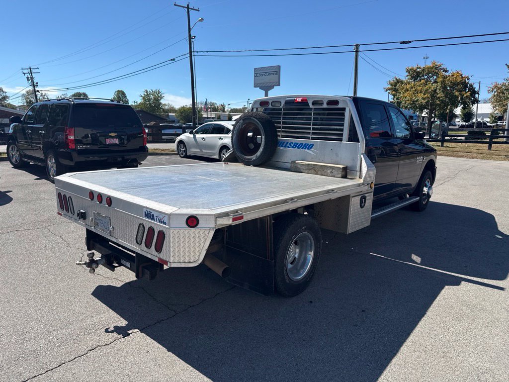 Used 2014 RAM 3500 Tradesman w/ Chrome Appearance Group AWD/4WD image 3
