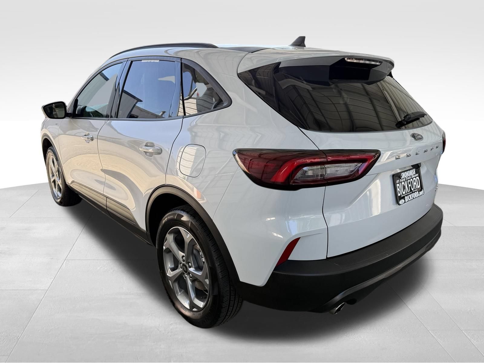 Used 2025 Ford Escape ST-Line Select AWD/4WD image 8