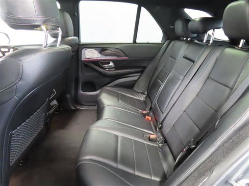 Used 2021 Mercedes-Benz GLE 450 4MATIC image 35