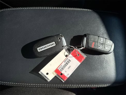 Used 2022 Dodge Charger R/T w/ Blacktop Package image 36