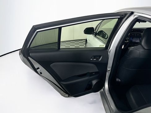 Used 2016 Toyota Prius Three Touring image 25