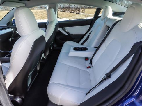 Used 2019 Tesla Model 3 Standard Range Plus image 35