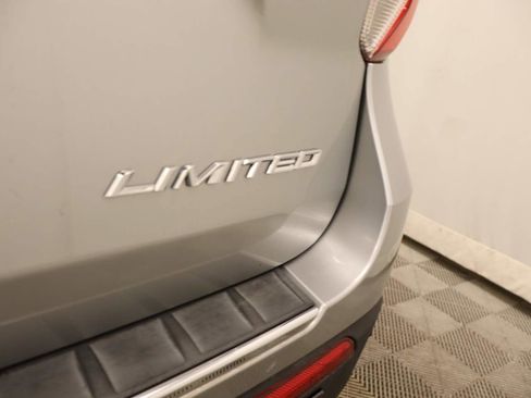 Used 2023 Ford Explorer Limited image 19