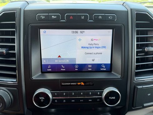 Used 2021 Ford Expedition Limited AWD/4WD image 21