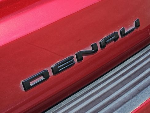 Used 2024 GMC Yukon XL Denali Ultimate image 12