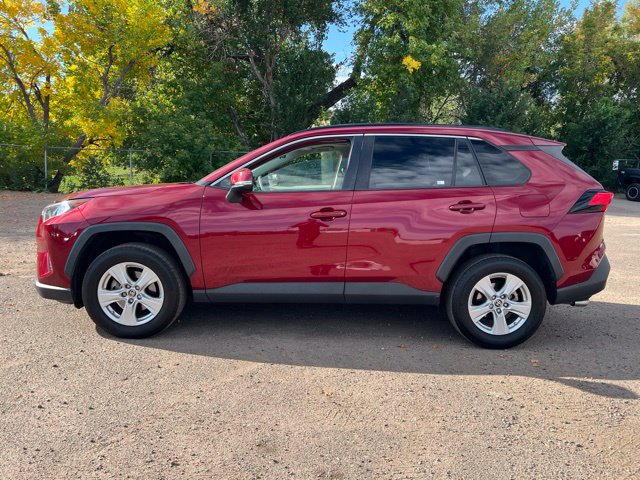 Used 2019 Toyota RAV4 XLE w/ Convenience Package AWD/4WD image 2