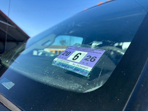 Used 2011 Ford F250 XL w/ PWR Equipment Group image 12