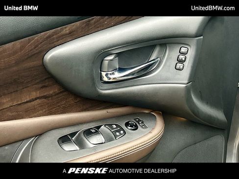 Used 2021 Nissan Murano Platinum w/ Cargo Package image 3