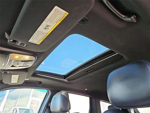 Used 2019 Jeep Grand Cherokee Limited image 25