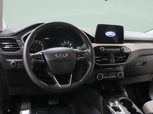 Used 2021 Ford Escape SE w/ Convenience Package FWD image 9