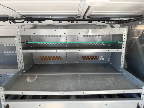 Used 2013 Chevrolet Express 2500 RWD image 16