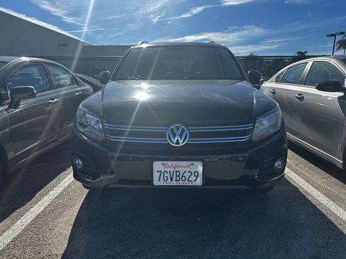 Used 2014 Volkswagen Tiguan SE image 3
