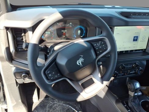 New 2025 Ford Bronco 2-Door w/ Sasquatch Package image 19