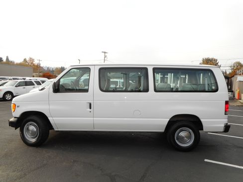 Used 2002 Ford E-350 and Econoline 350 XL image 6