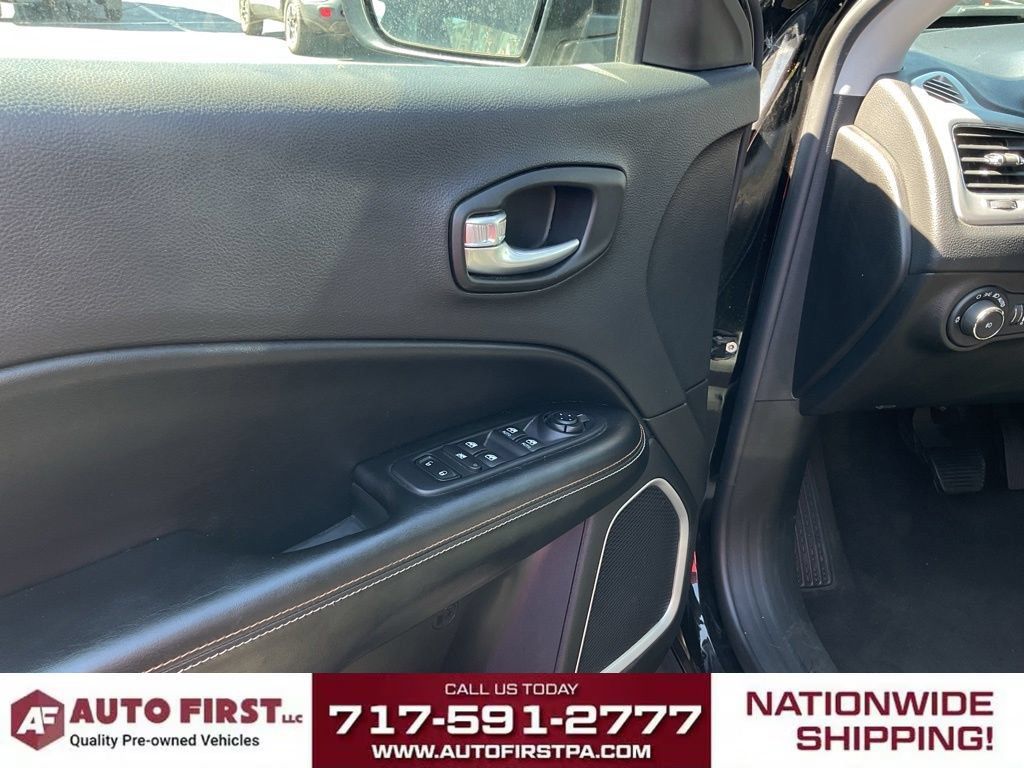Used 2021 Jeep Compass Latitude w/ Convenience Group AWD/4WD image 5