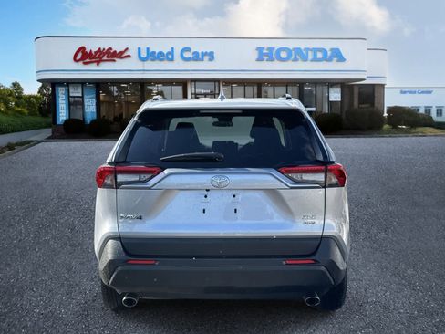 Used 2024 Toyota RAV4 XLE image 4