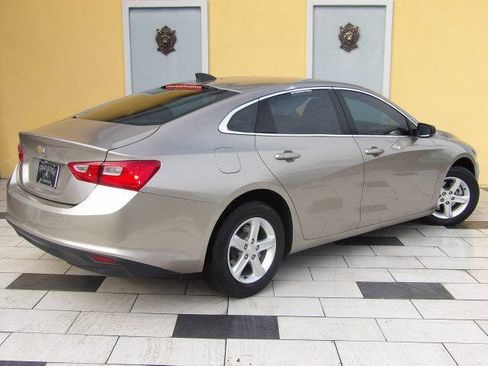 Used 2022 Chevrolet Malibu LS image 6