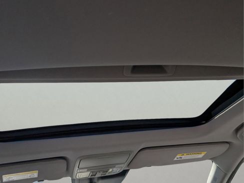 Used 2021 Honda CR-V EX image 16