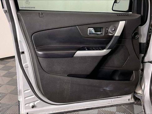 Used 2012 Ford Edge SEL image 24