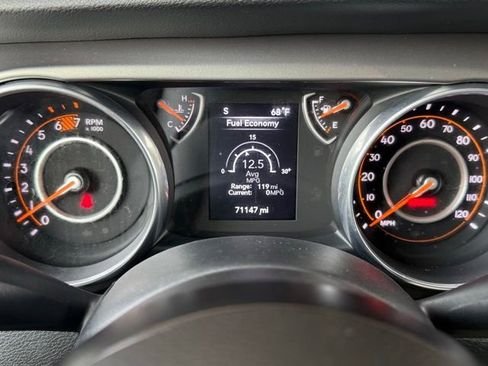 Used 2018 Jeep Wrangler Unlimited Sport AWD/4WD image 34