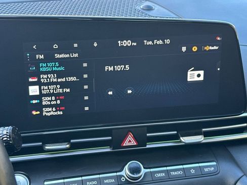 Used 2024 Hyundai Elantra SEL w/ Convenience Package image 17