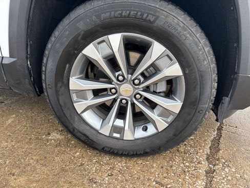 Used 2025 Chevrolet Equinox LT image 30