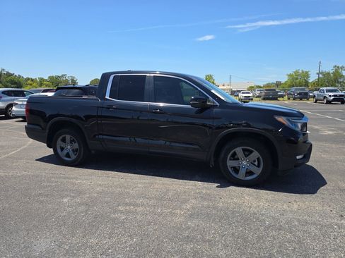 Used 2023 Honda Ridgeline RTL image 2
