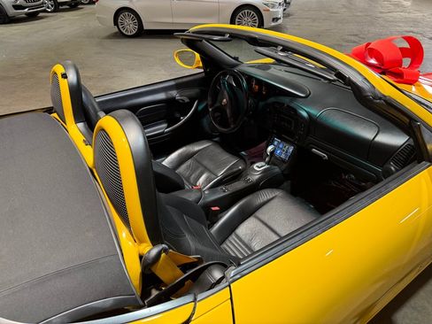 Used 2003 Porsche Boxster RWD image 5