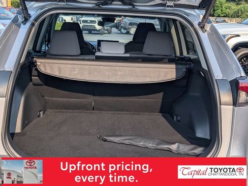 Used 2025 Toyota RAV4 XLE FWD image 10