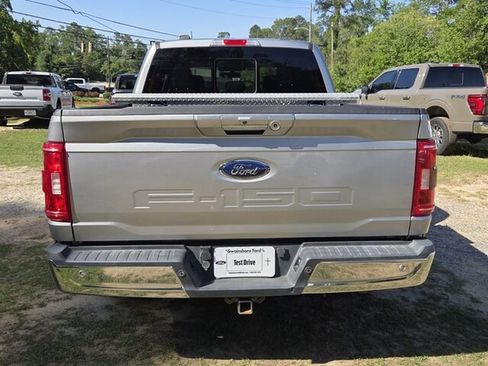 Used 2021 Ford F150 XLT w/ Equipment Group 302A High RWD image 10