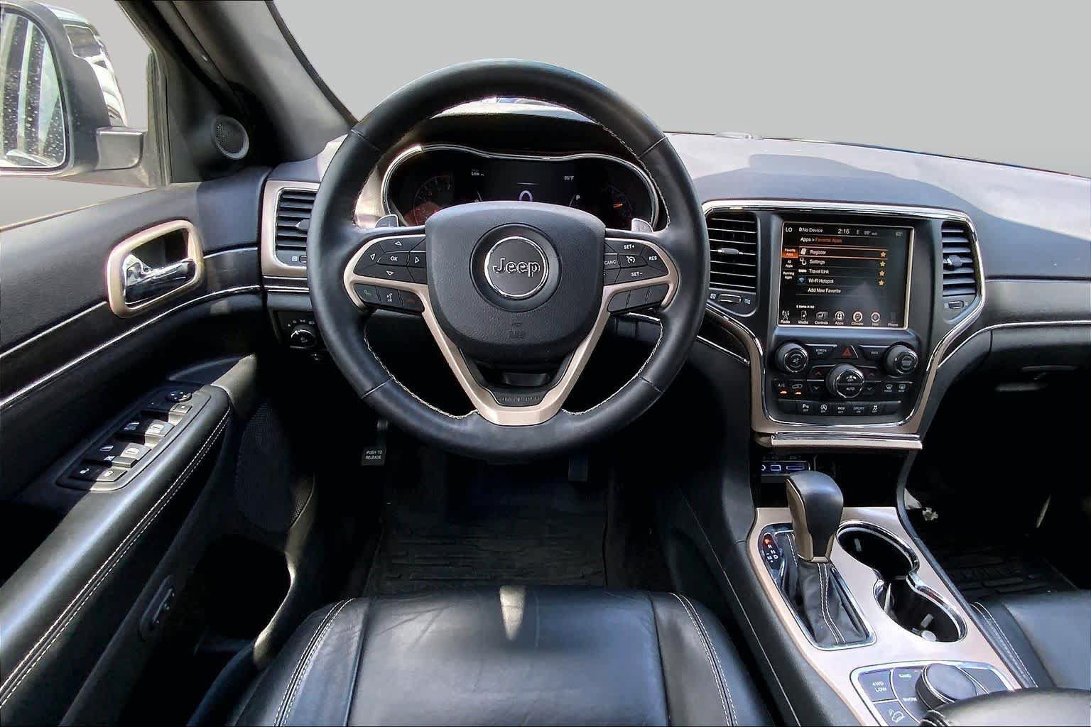 Used 2017 Jeep Grand Cherokee Limited AWD/4WD image 6