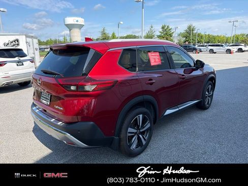 Used 2023 Nissan Rogue Platinum FWD image 4