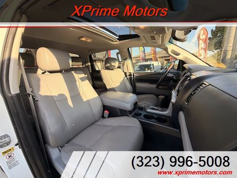 Used 2012 Toyota Tundra Limited w/ Platinum Pkg AWD/4WD image 32