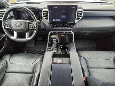 Used 2023 Toyota Tundra Platinum image 10