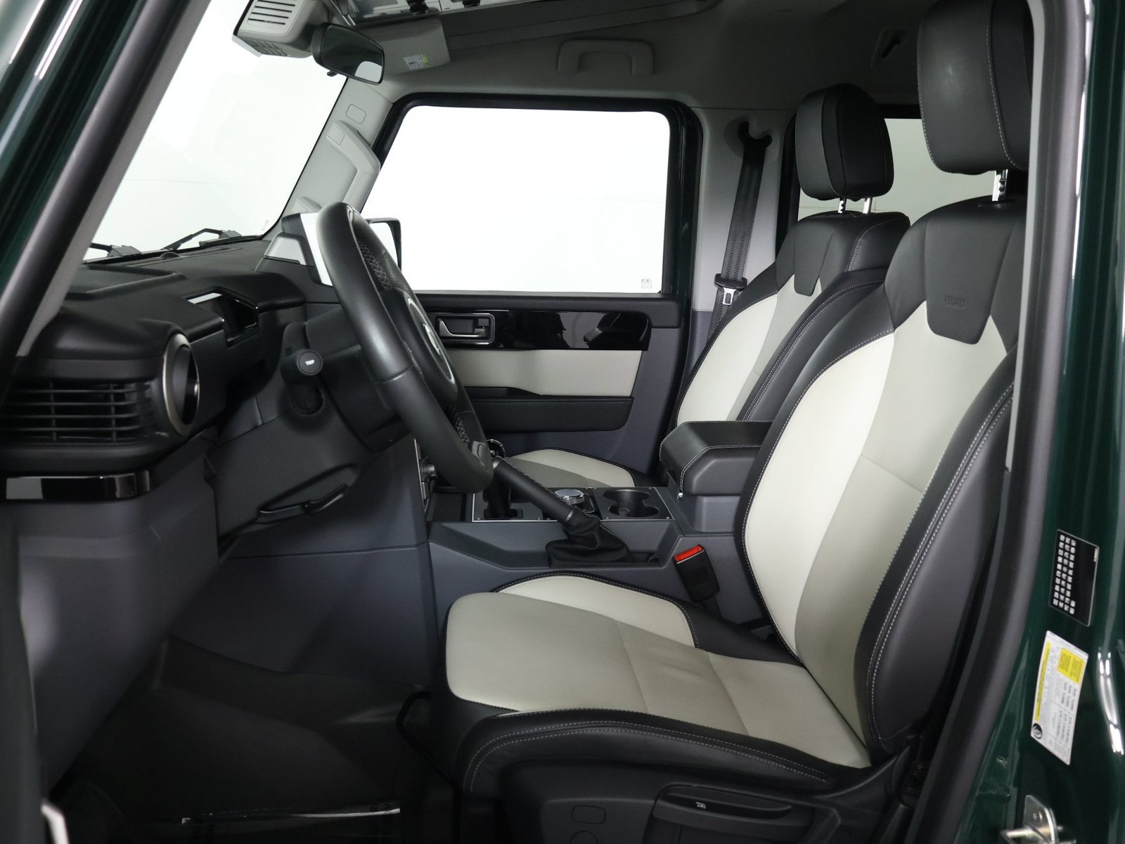 Used 2025 INEOS Grenadier Station Wagon AWD/4WD image 29